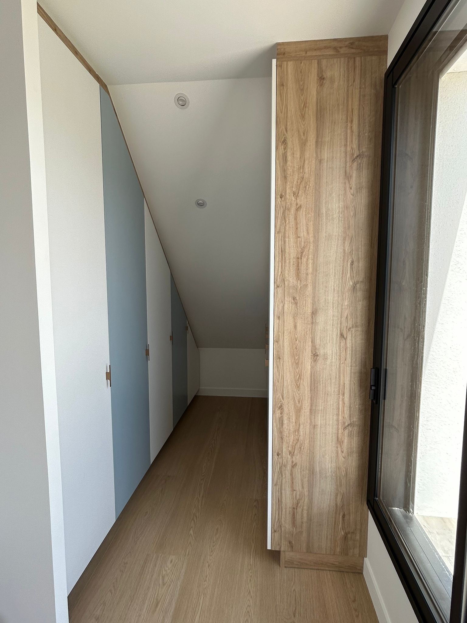 Suite 2 — placard intégré